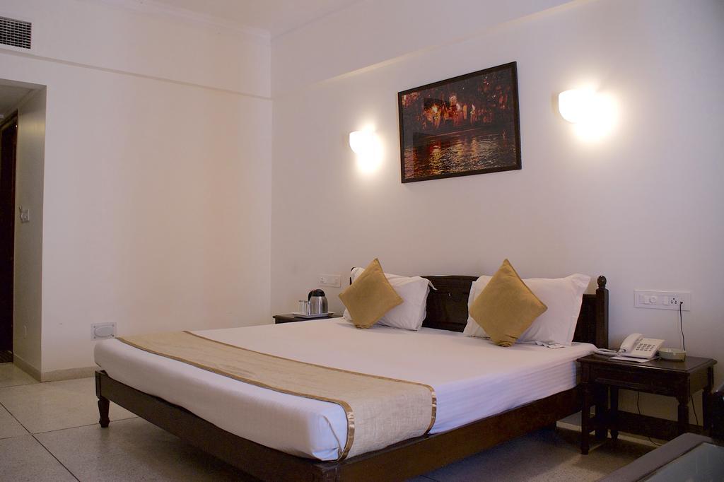 Hotel Alpana Haridwār Zewnętrze zdjęcie